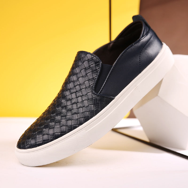 Tênis Casual de Couro - Slip On 2023