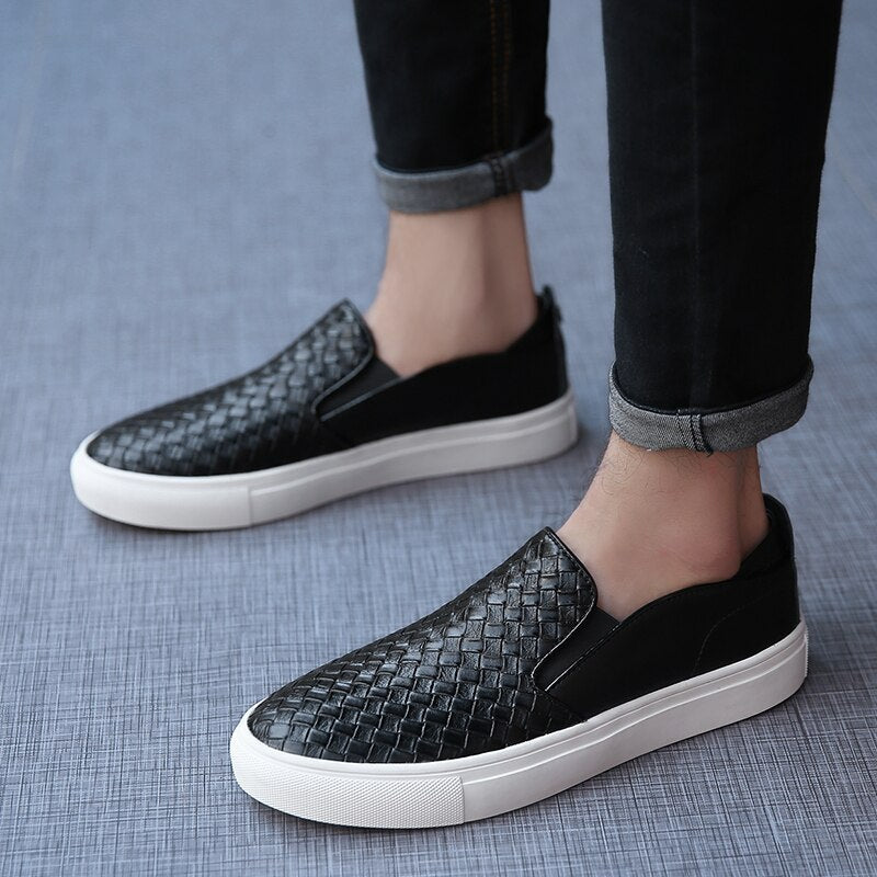 Tênis Casual de Couro - Slip On 2023