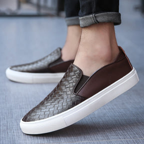 Tênis Casual de Couro - Slip On 2023